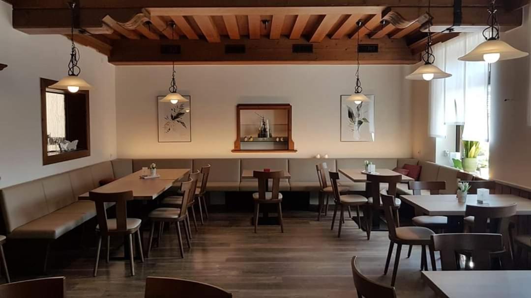 Landhotel Imhof Neuhof  Εξωτερικό φωτογραφία