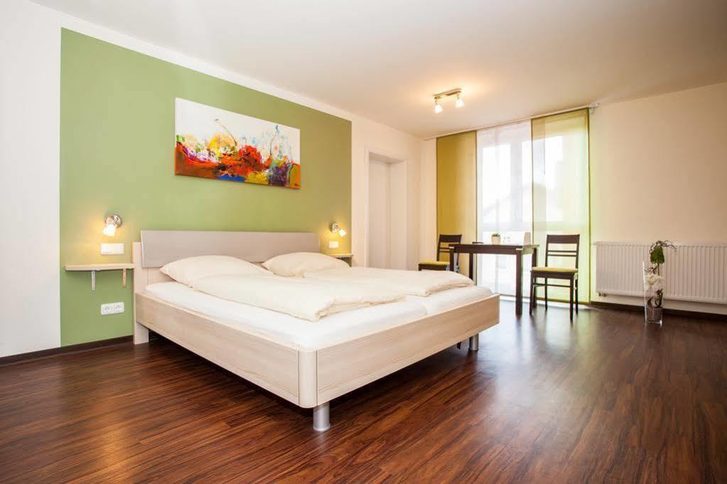 Landhotel Imhof Neuhof  Εξωτερικό φωτογραφία